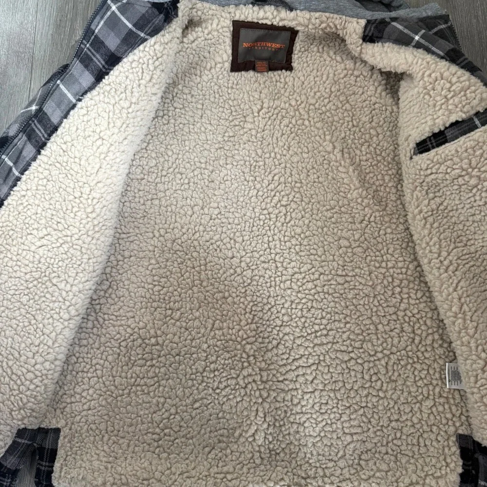 Northwest Territory Mens Grey Plaid Sherpa Lined Hooded Flannel Lumberjack Coat